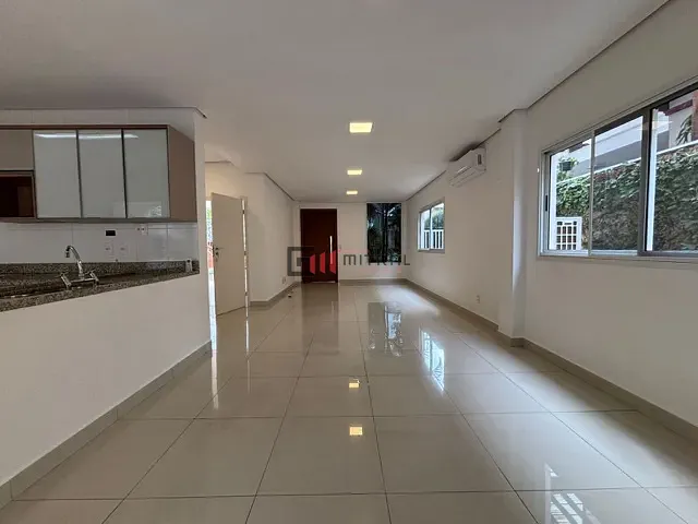 Casa 3 quartos e 4 banheiros, para alugar, no bairro Esperança em Londrina