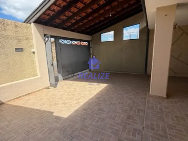 Casa com 243m² 3 quartos e 2 banheiros, à venda, no bairro Chácara Montagna em Botucatu