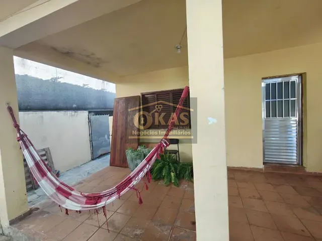 Casa com 250m² 3 quartos e 1 banheiro, à venda, no bairro Vila Colorado em Suzano