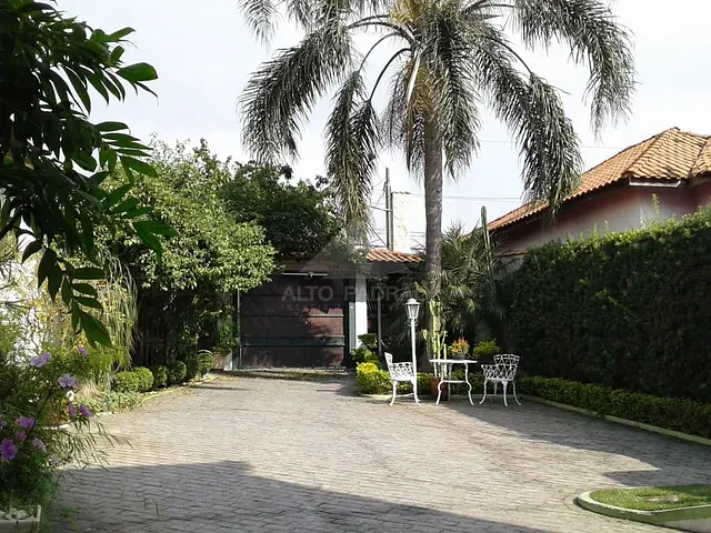 Casa com 500m² 3 quartos e 2 banheiros, à venda, no bairro Jardim Pilar em Mauá