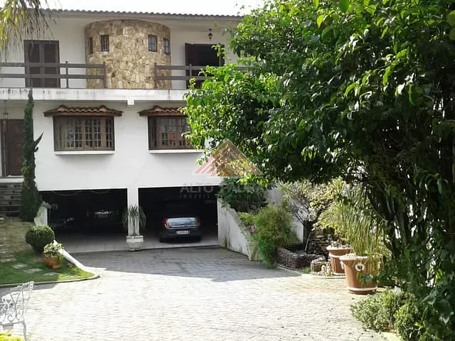 Casa com 500m² 3 quartos e 2 banheiros, à venda, no bairro Jardim Pilar em Mauá