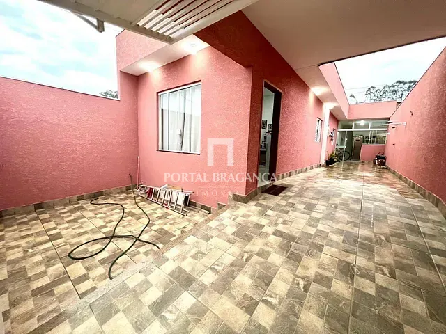 Casa com 140m² 2 quartos e 2 banheiros, à venda, no bairro Condomínio Villa Verde Bragança em Bragança Paulista