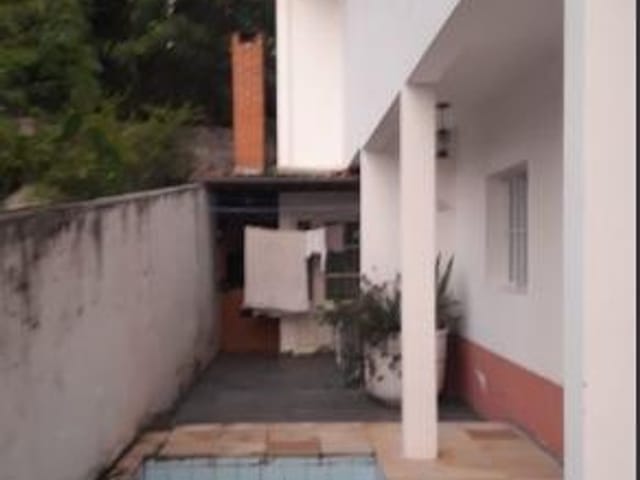 Casa com 260m² 4 quartos e 3 banheiros, à venda, no bairro Jardim São Miguel em Taboão da Serra