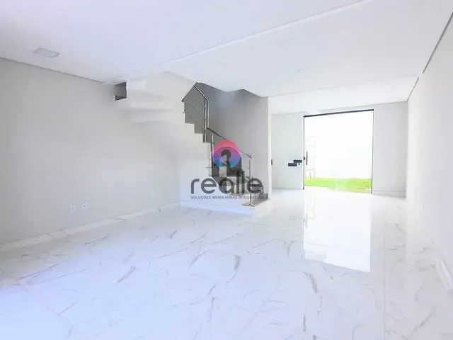 Casa com 149m² 3 quartos e 2 banheiros, à venda, no bairro Santa Rosa em Não informado