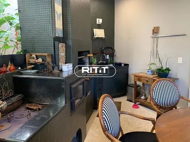 Casa com 1089m² 5 quartos e 2 banheiros, à venda, no bairro Vila Hollândia em Campinas