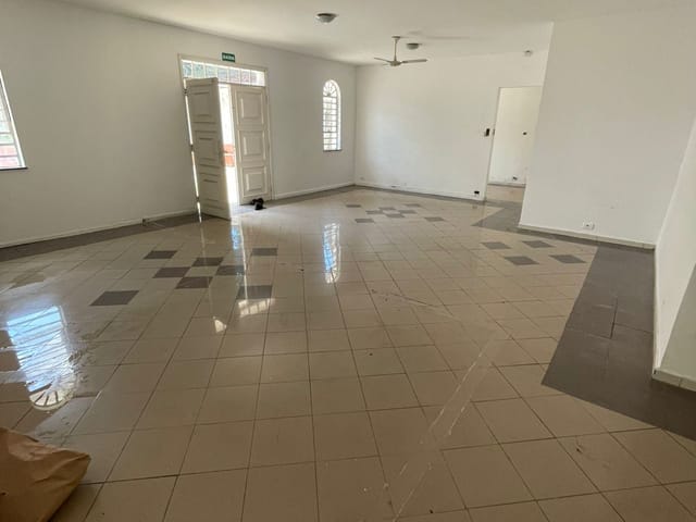 Casa com 686m² 4 quartos e 3 banheiros, à venda, no bairro Boaçava em São Paulo