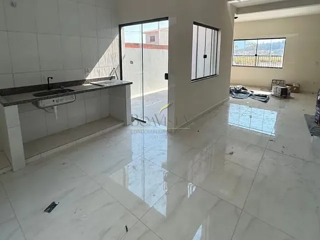 Casa com 140m² 2 quartos e 2 banheiros, à venda, no bairro Residencial Jardim Helena em Piracaia