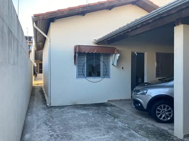 Casa com 250m² 3 quartos e 2 banheiros, à venda, no bairro Residencial Village Santana em Guaratinguetá