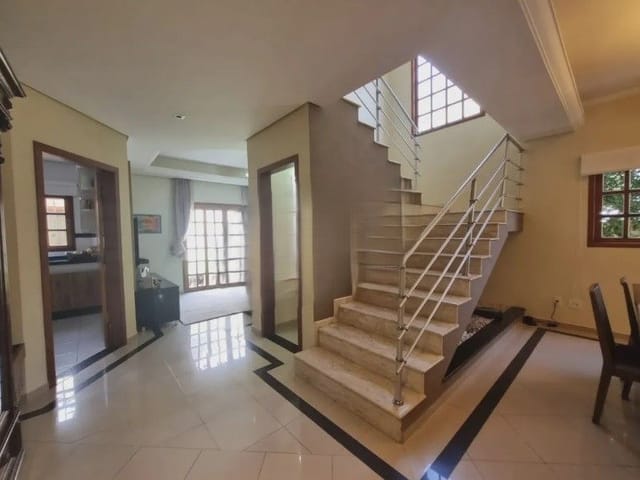 Casa com 395m² 4 quartos e 5 banheiros, para alugar, no bairro Urbanova em São José dos Campos