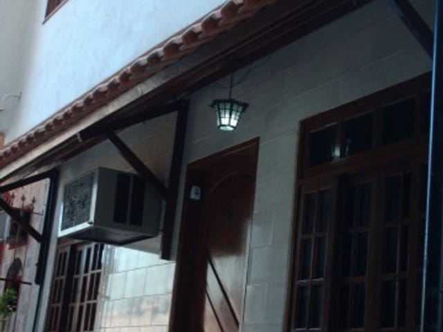 Casa à venda, no bairro Engenho do Porto em Duque de Caxias