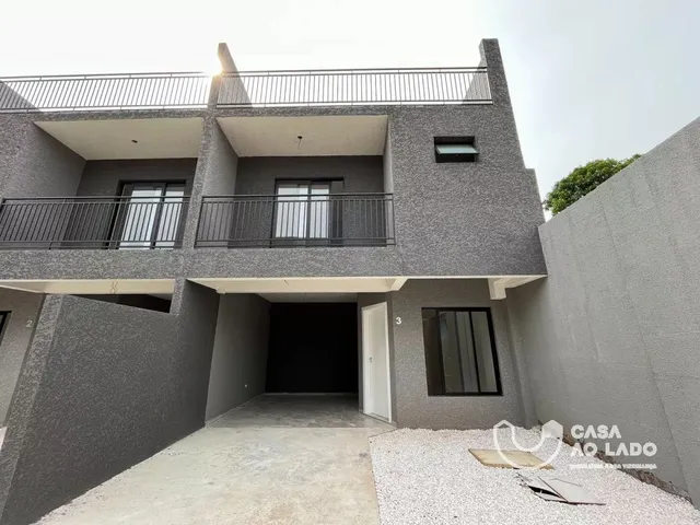 Casa 3 quartos e 3 banheiros, à venda, no bairro Santa Cândida em Curitiba