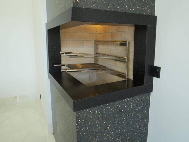 Casa com 323m² 3 quartos e 1 banheiro, à venda, no bairro Aquarela das Artes em Sinop