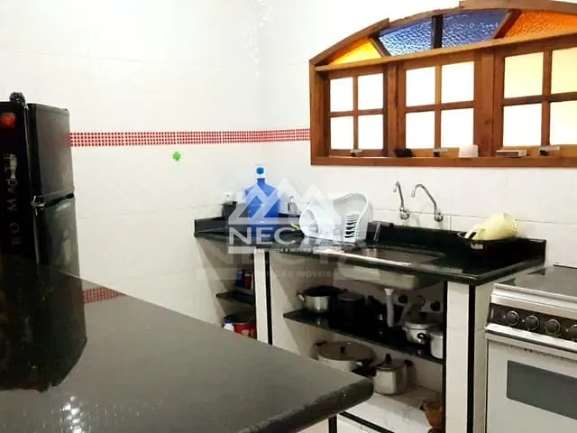 Casa com 360m² 2 quartos e 2 banheiros, à venda, no bairro PONTAL DE SANTA MARINA em Caraguatatuba