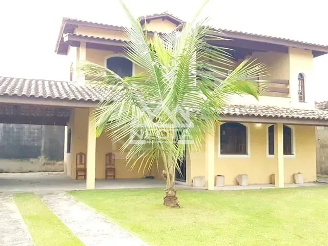 Casa com 360m² 2 quartos e 2 banheiros, à venda, no bairro PONTAL DE SANTA MARINA em Caraguatatuba