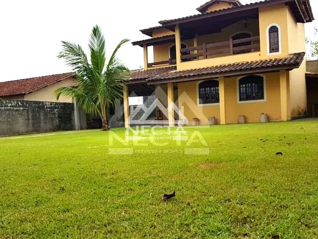 Casa com 360m² 2 quartos e 2 banheiros, à venda, no bairro PONTAL DE SANTA MARINA em Caraguatatuba
