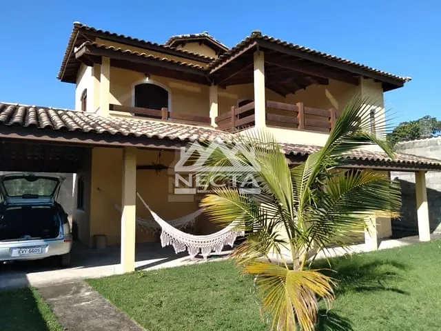 Casa com 360m² 2 quartos e 2 banheiros, à venda, no bairro PONTAL DE SANTA MARINA em Caraguatatuba