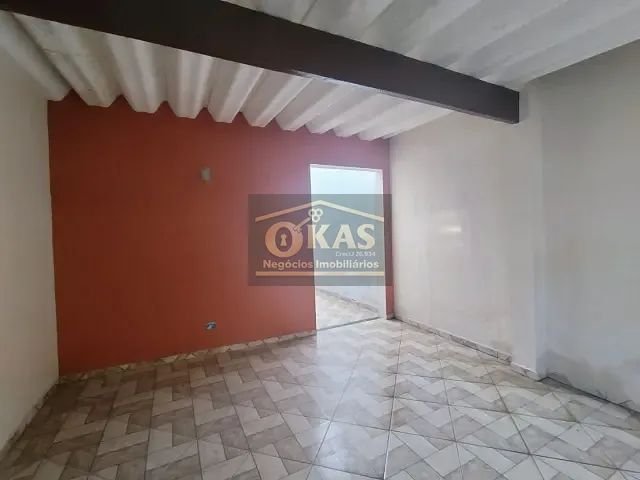 Casa com 125m² 2 quartos e 1 banheiro, à venda, no bairro Cidade Miguel Badra em Suzano