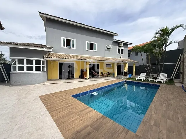 Casa 4 quartos e 5 banheiros, à venda, no bairro Tarumã em Santana de Parnaíba