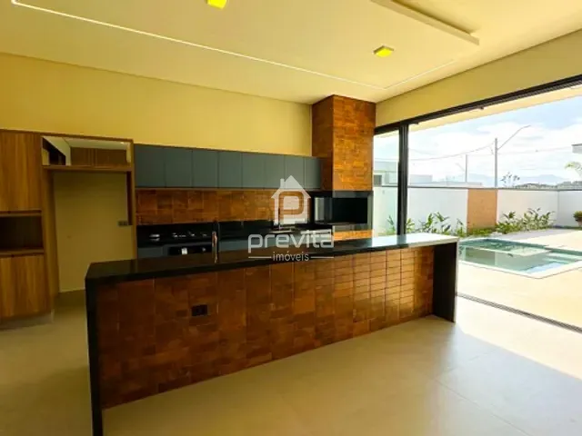 Casa com 374m² 3 quartos e 5 banheiros, à venda, no bairro Loteamento Residencial Pérola do Vale em Tremembé