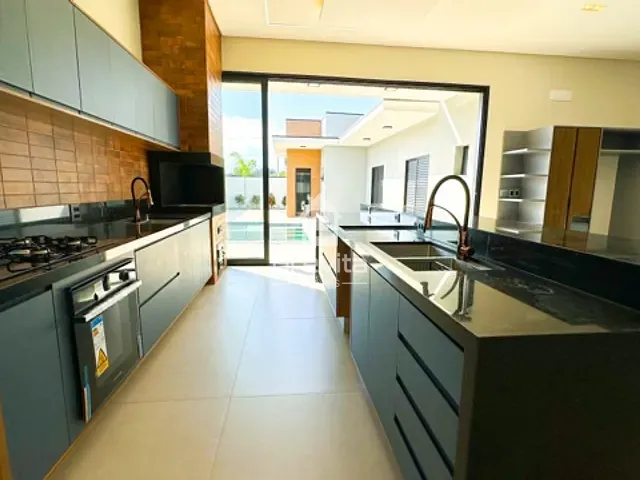 Casa com 374m² 3 quartos e 5 banheiros, à venda, no bairro Loteamento Residencial Pérola do Vale em Tremembé