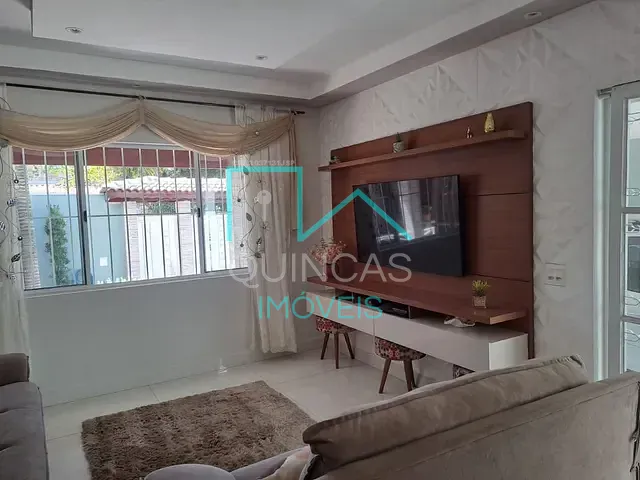 Casa com 252m² 3 quartos e 2 banheiros, à venda, no bairro Vila Nova Medeiros em Jundiaí