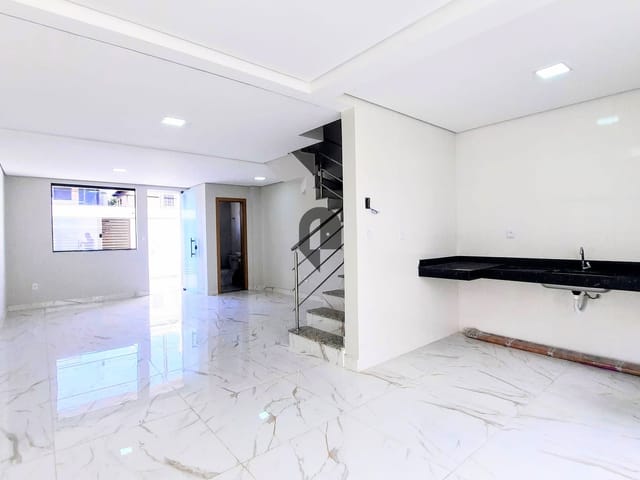 Casa com 149m² 3 quartos e 2 banheiros, à venda, no bairro Santa Rosa em Não informado