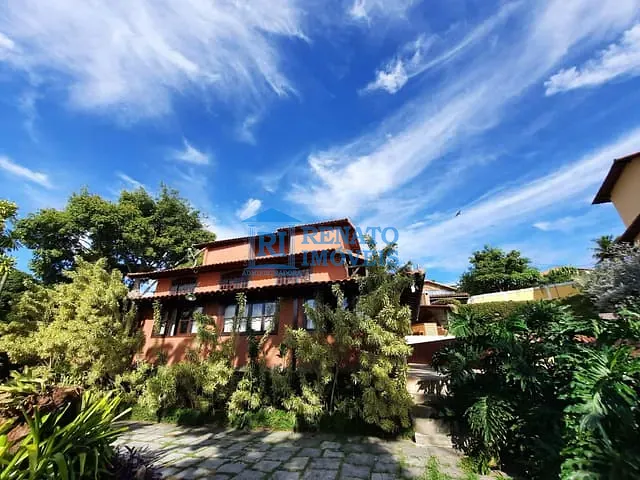 Casa 5 quartos e 3 banheiros, à venda, no bairro Araçatiba em Maricá