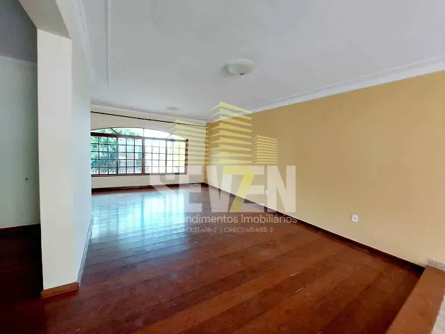 Casa com 363m² 3 quartos e 3 banheiros, à venda, no bairro Jardim Paulista em Bauru