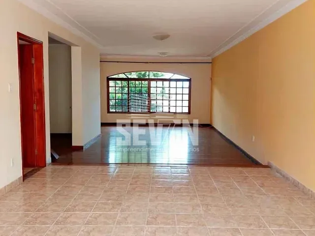 Casa com 363m² 3 quartos e 3 banheiros, à venda, no bairro Jardim Paulista em Bauru