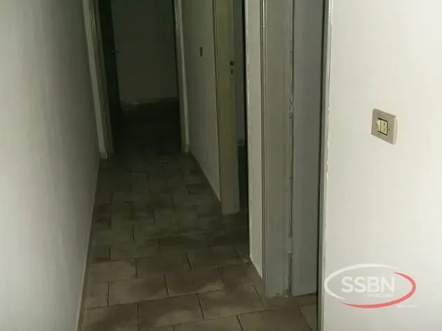 Casa 2 quartos e 1 banheiro, para alugar, no bairro Parque Residencial Klavin em Nova Odessa