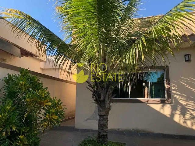 Casa com 725m² 3 quartos e 2 banheiros, à venda, no bairro Varjão  em Pinheiral