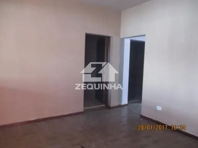 Casa com 350m² 3 quartos e 2 banheiros, à venda, no bairro Pestana em Osasco