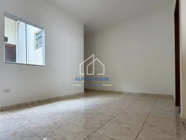Casa com 125m² 2 quartos e 1 banheiro, à venda, no bairro Mombaça em Pindamonhangaba