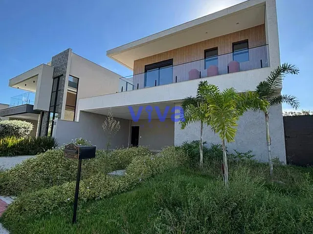 Casa com 334m² 4 quartos e 4 banheiros, à venda, no bairro Jardim Cristal em Aparecida de Goiânia