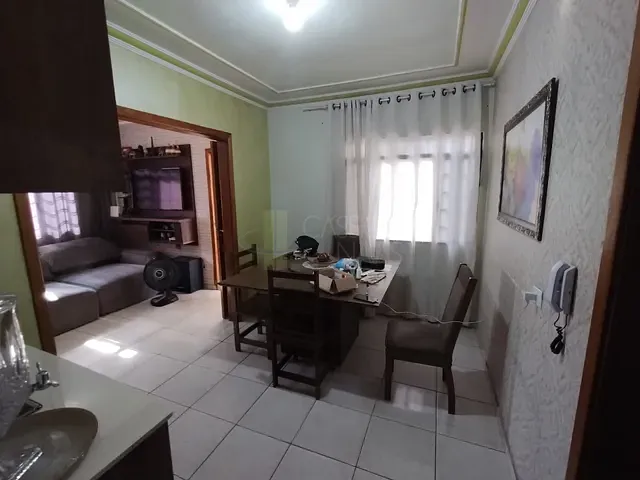 Casa com 360m² 3 quartos e 2 banheiros, à venda, no bairro Jardim Paineiras em Apucarana