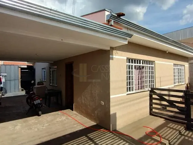 Casa com 360m² 3 quartos e 2 banheiros, à venda, no bairro Jardim Paineiras em Apucarana