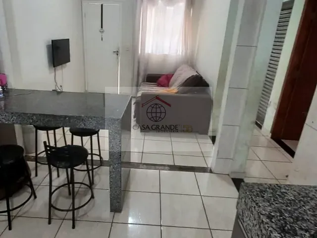 Casa 3 quartos e 1 banheiro, à venda, no bairro Conjunto Habitacional Santiago em Rolândia