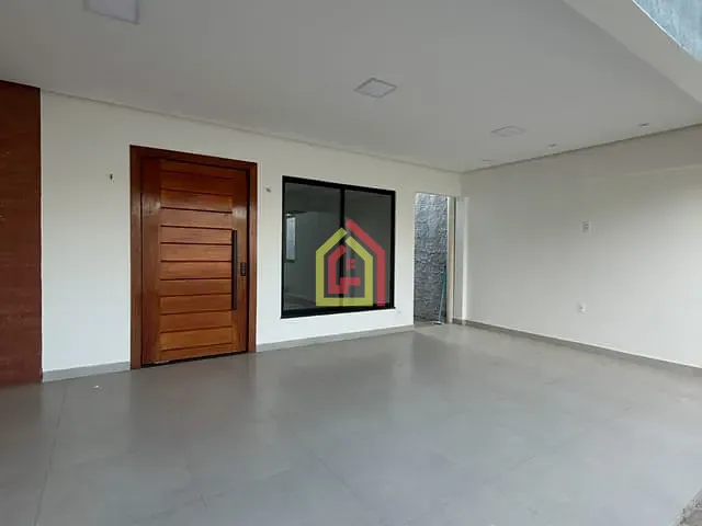 Casa 4 quartos e 3 banheiros, à venda, no bairro Cidade Nova em Marabá