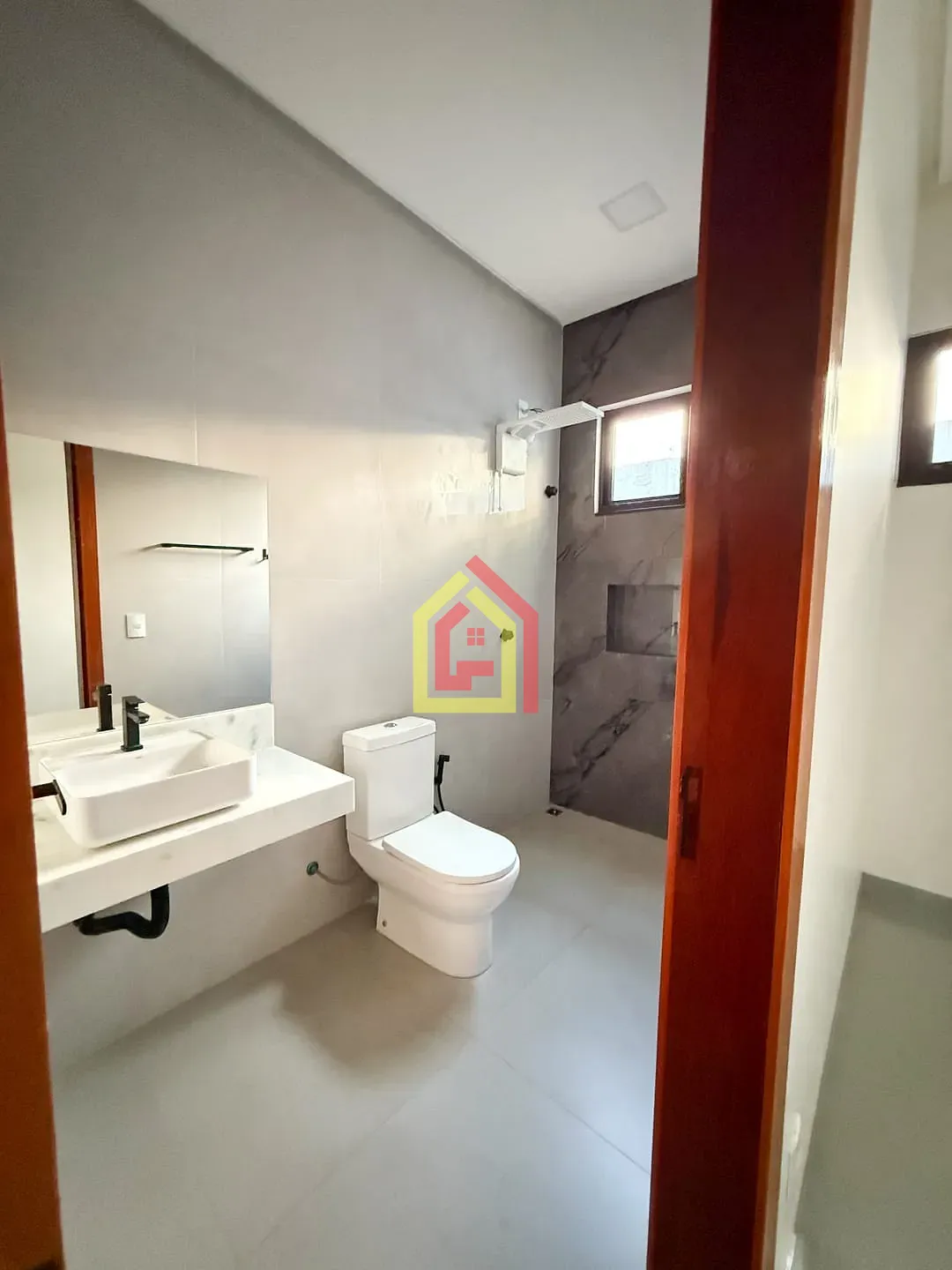 Casa à venda com 4 quartos, 1 suíte, 4 vagas e 174m² no Cidade Nova, Marabá (PA) — foto 10 de 11