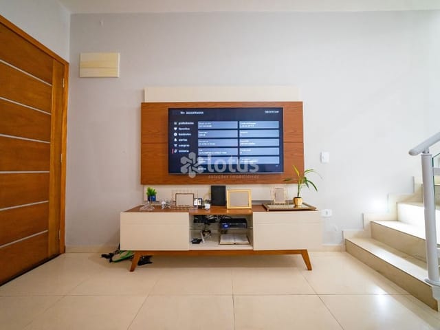 Casa com 150m² 3 quartos e 3 banheiros, à venda, no bairro Colinas da Anhangüera em Santana de Parnaíba
