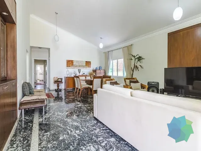 Casa com 800m² 3 quartos e 4 banheiros, à venda, no bairro Terras de Monte Serrat em Salto