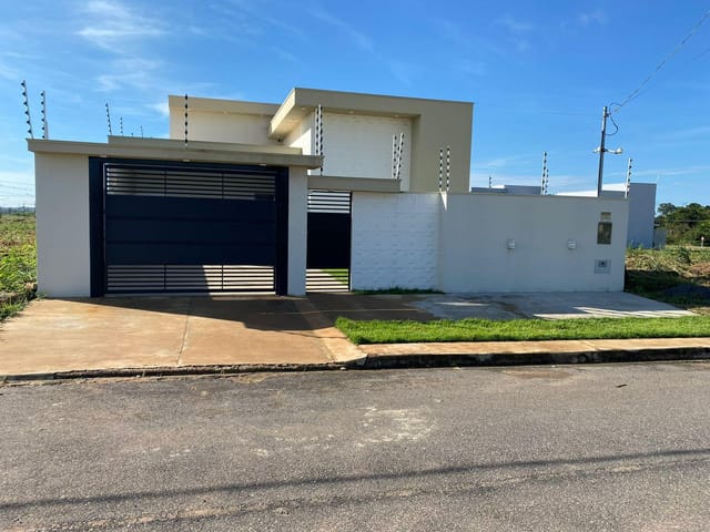 Casa com 420m² 3 quartos e 2 banheiros, à venda, no bairro Residencial Recanto Suíço em Sinop