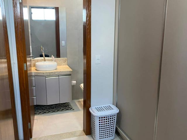 Casa com 420m² 3 quartos e 2 banheiros, à venda, no bairro Residencial Recanto Suíço em Sinop