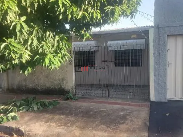 Casa 2 quartos e 1 banheiro, para alugar, no bairro Jardim Alvorada em Londrina