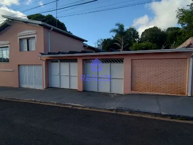 Casa com 660m² 2 quartos e 2 banheiros, à venda, no bairro Vila Boa Vista em Botucatu