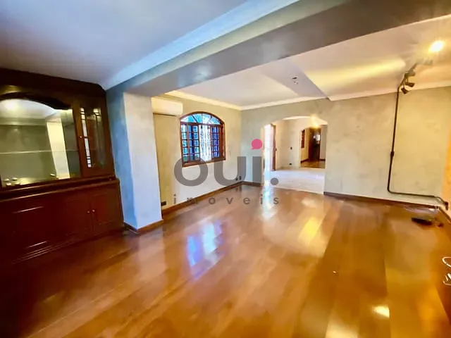 Casa 3 quartos e 4 banheiros, à venda, no bairro Jardim Paulista em São Paulo