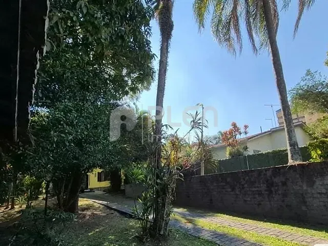 Casa com 1000m² 3 quartos e 6 banheiros, à venda, no bairro Vila Albertina em São Paulo