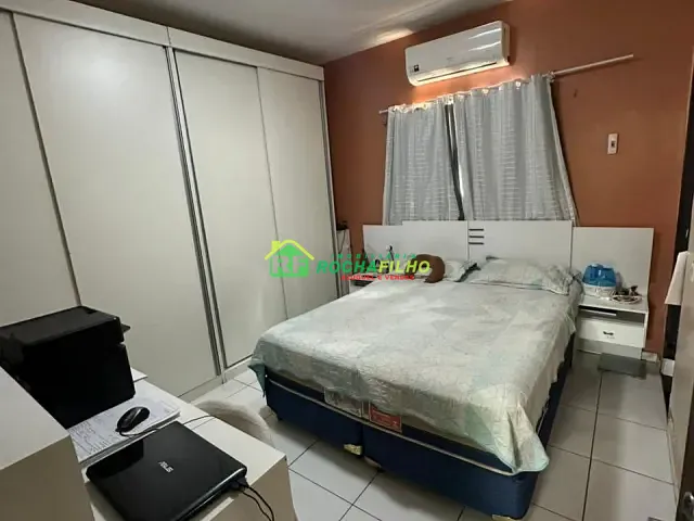 Casa com 150m² 3 quartos e 2 banheiros, à venda, no bairro Parque Piauí em Teresina