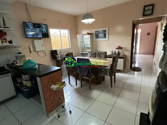 Casa com 150m² 3 quartos e 2 banheiros, à venda, no bairro Parque Piauí em Teresina