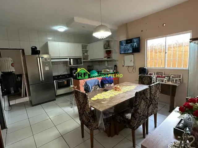 Casa com 150m² 3 quartos e 2 banheiros, à venda, no bairro Parque Piauí em Teresina